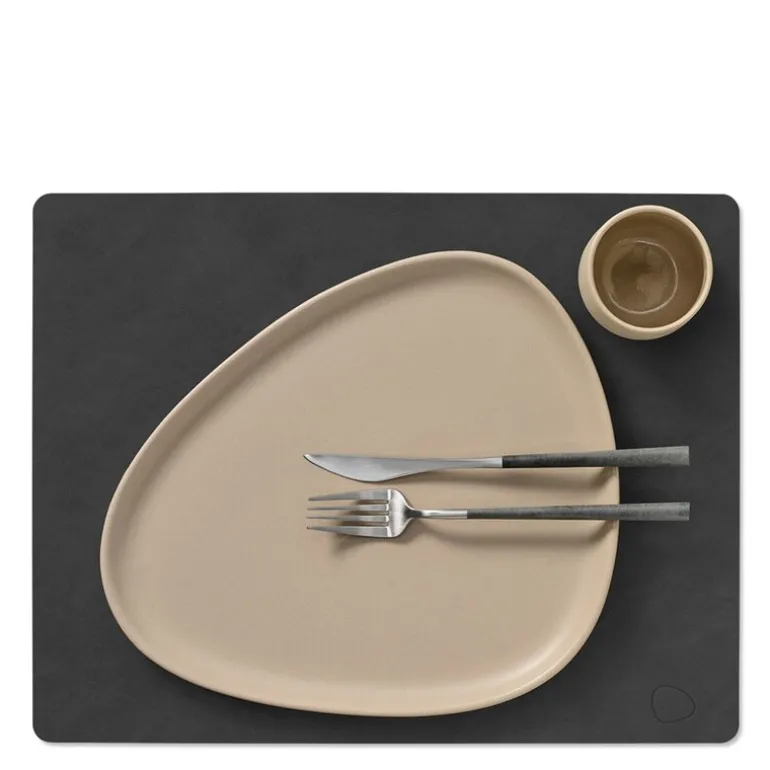 Square Nupo spisebrikke L 35x45 cm svart
