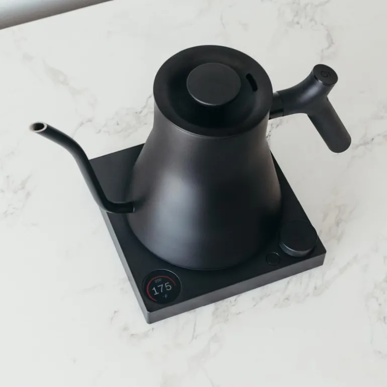 Stagg EKG Pro vannkoker med termostat 0,9 L matt svart