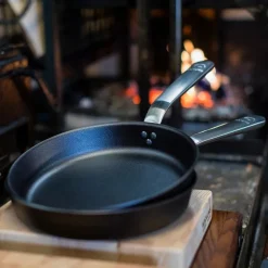 Stekepanne med ergonomisk håndtak 30 cm karbonstål