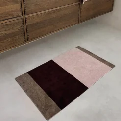 Stripes horisontal gulvmatte 90x60 cm bordeaux/rose/sand