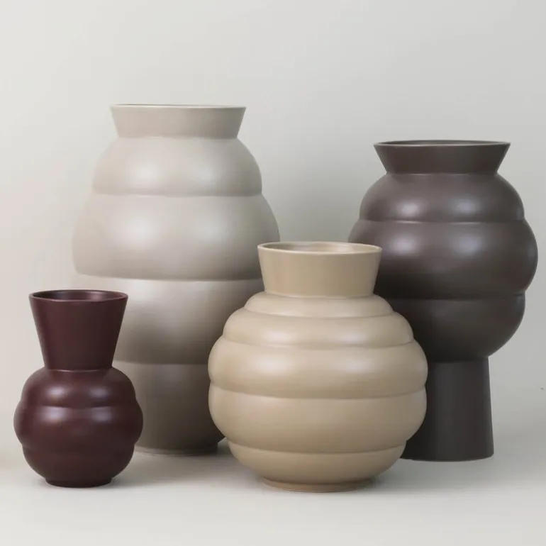 Tortus Archie vase No4 37 cm dark grey
