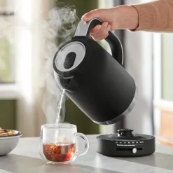 Vannkoker med termostat 5KEK1701EBK 1,7L cast iron black