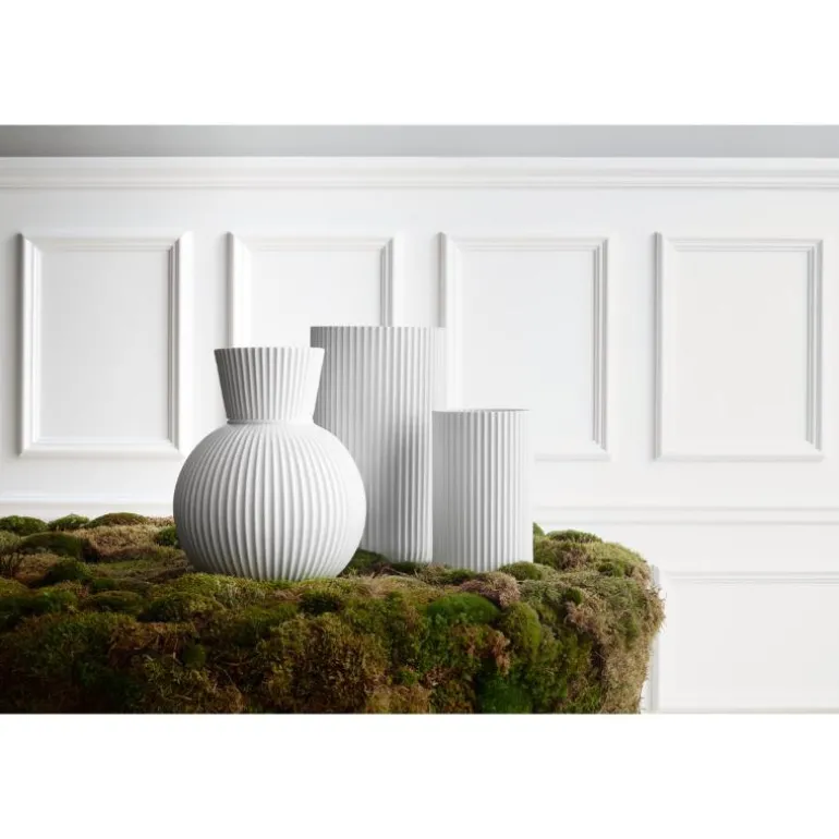 Vase i porselen 31 cm hvit