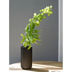 Vase i porselen 15,5 cm svart