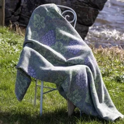 William Morris Vine pledd 140x170 cm grønn